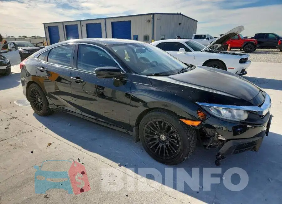 19XFC2F73HE034986 Photo# 4
