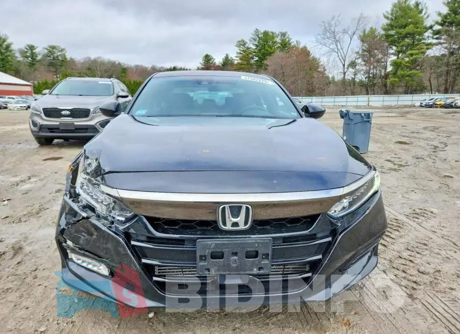 1HGCV2F36KA010493 Photo# 5