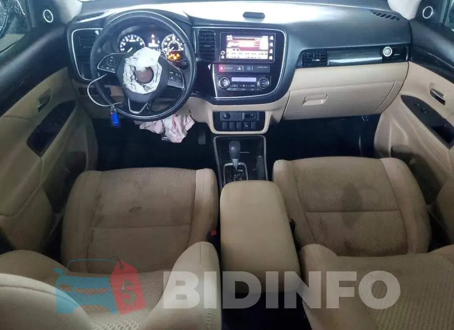 JA4AD3A35JZ001297 Photo# 8