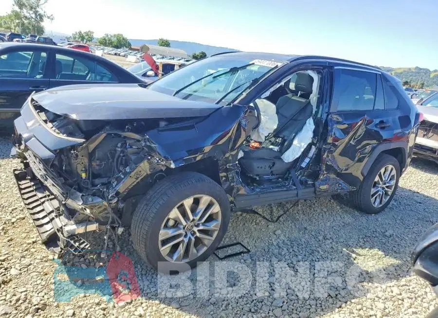 2T3A1RFV2NC293252 Photo# 1