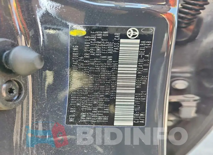 5YFB4MDE9RP179961 Photo# 12