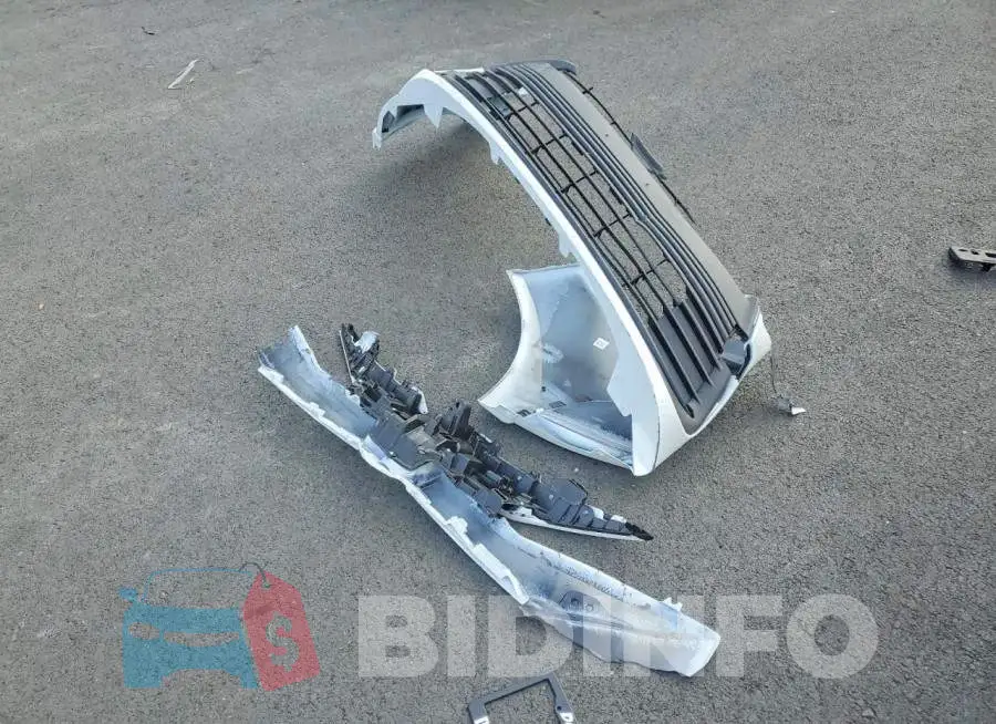 JTDBCMFE3S3106227 Photo# 12