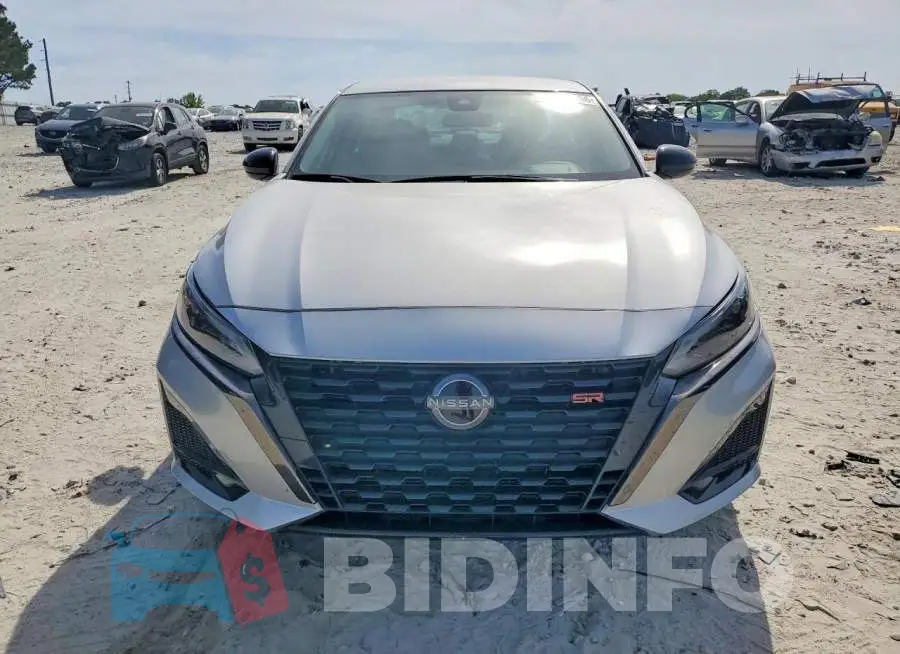1N4BL4CV9PN374074 Photo# 5