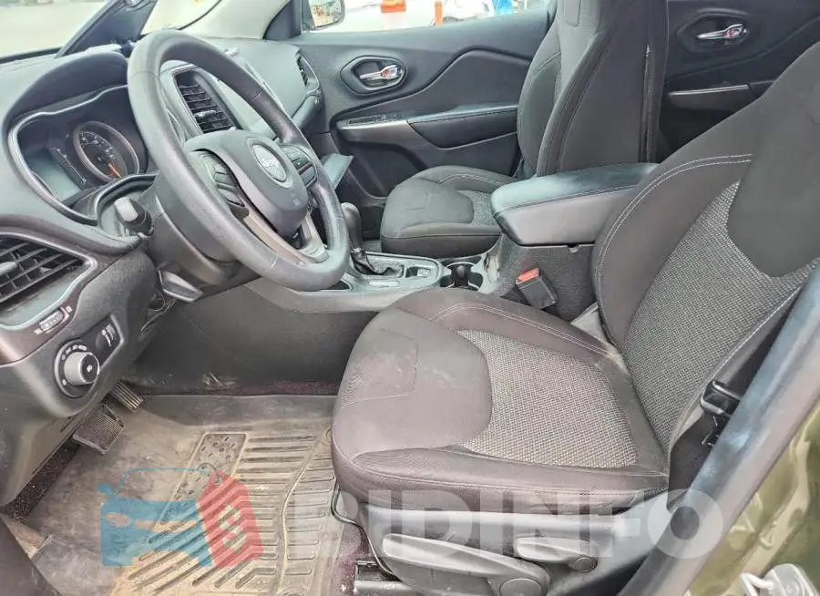 1C4PJLCB0KD160191 Photo# 7