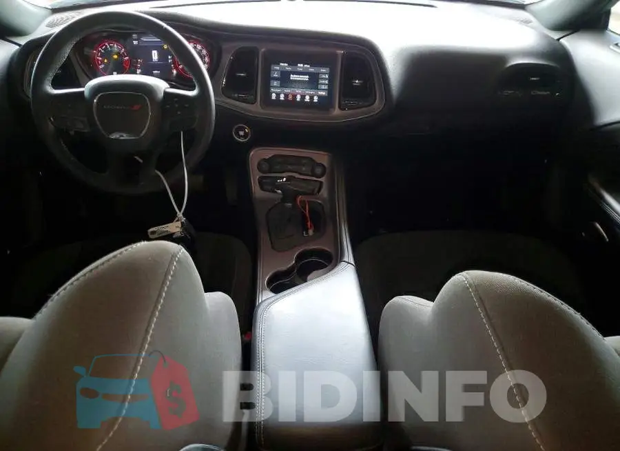 2C3CDZJG4PH637744 Photo# 8