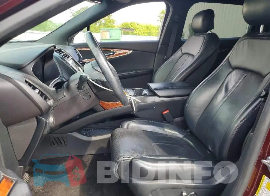 2LMPJ8LP3JBL48877 Photo# 7