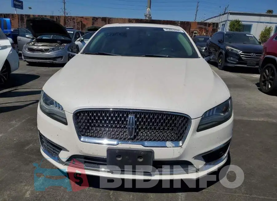 3LN6L5LUXKR619278 Photo# 5