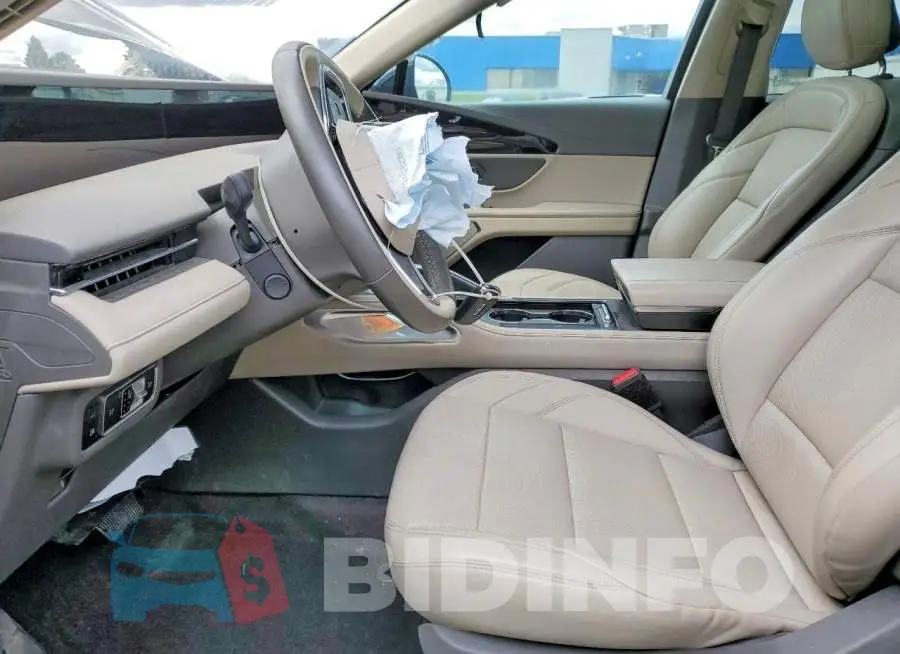 5LMPJ8J44RJ796506 Photo# 7