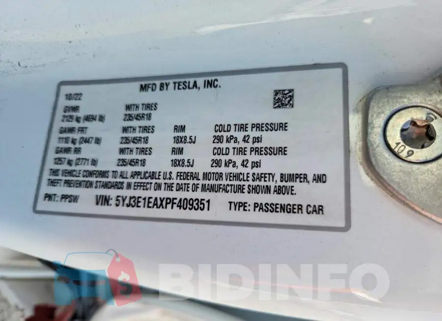 5YJ3E1EAXPF409351 Photo# 12
