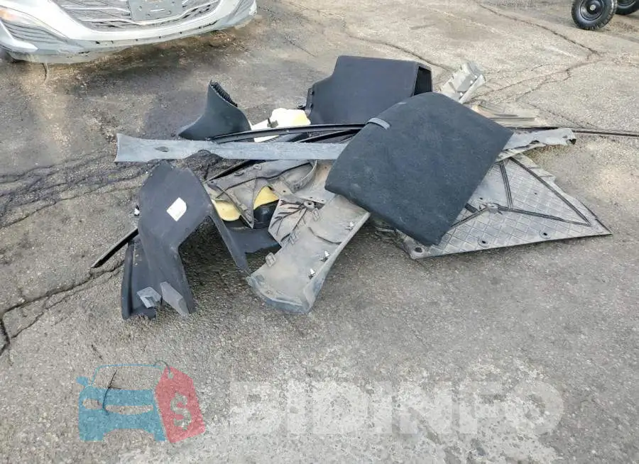 7SAYGAEE4NF400132 Photo# 12