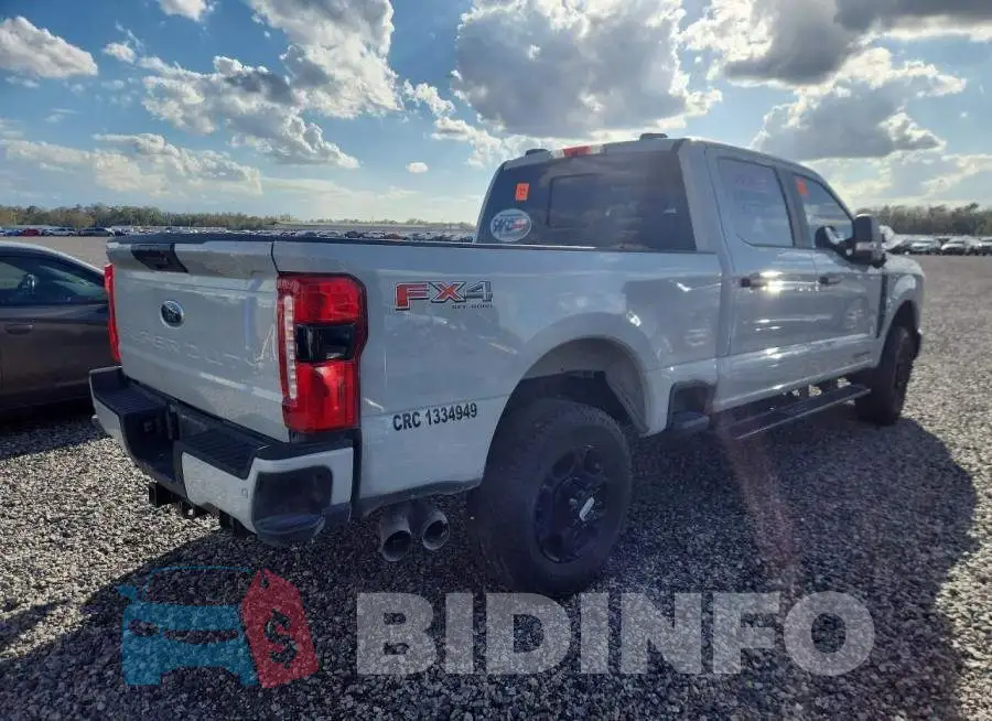 1FT8W3BTXSED42944 Photo# 3