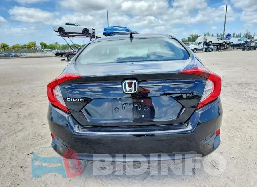 19XFC2F76HE015820 Photo# 6
