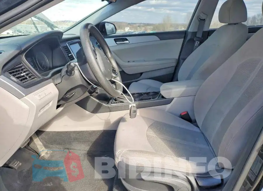 5NPE24AA4JH692248 Photo# 7