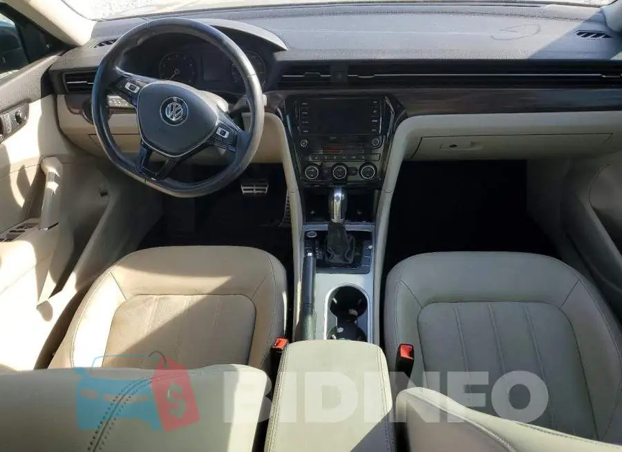 1VWCA7A38LC009895 Photo# 8