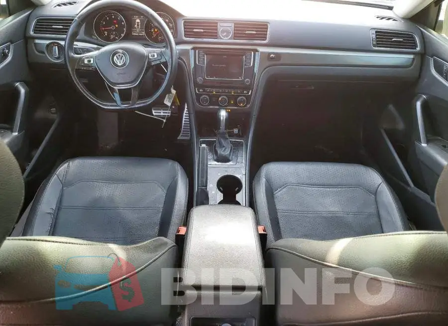 1VWDT7A30HC015874 Photo# 8