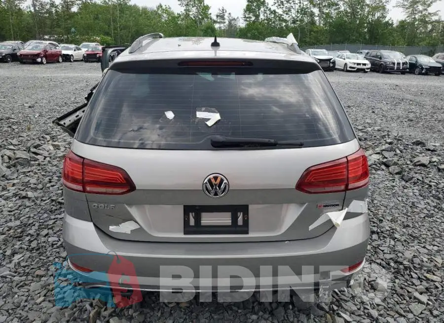 3VW117AU0KM512883 Photo# 6