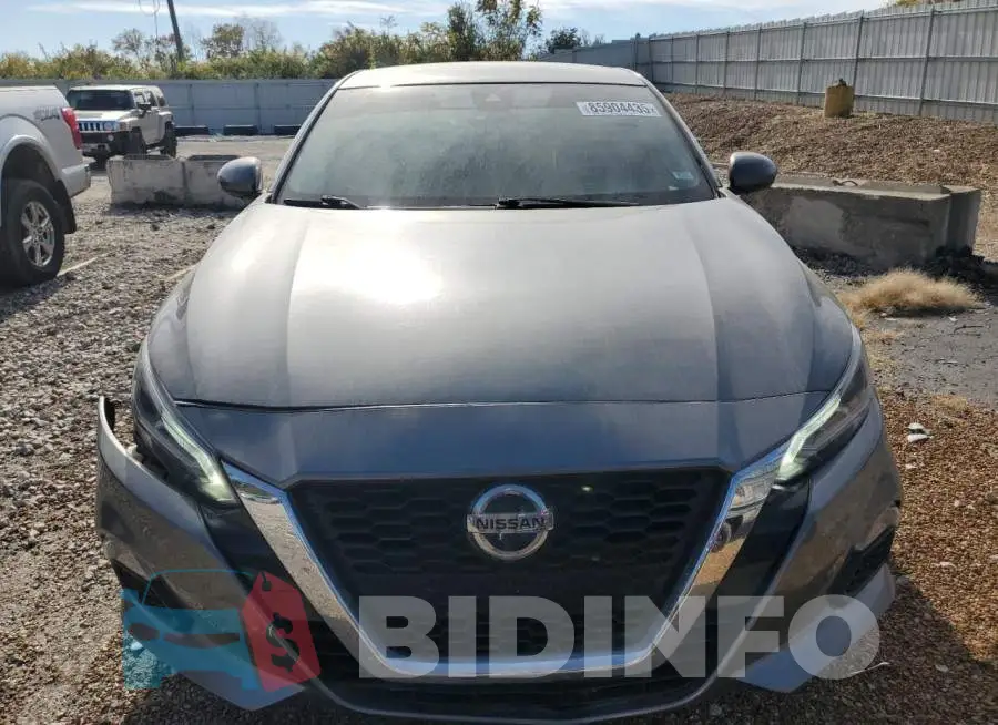 1N4BL4DV2MN403098 Photo# 5