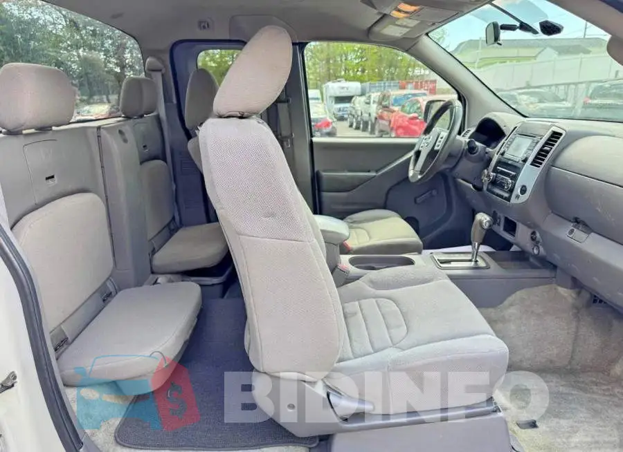 1N6BD0CT4HN750984 Photo# 6