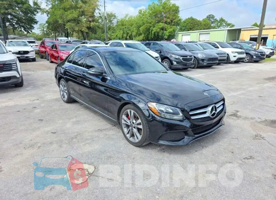 55SWF4JB6JU279942 Photo# 1