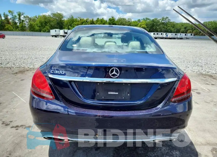 55SWF8DB9KU296576 Photo# 6