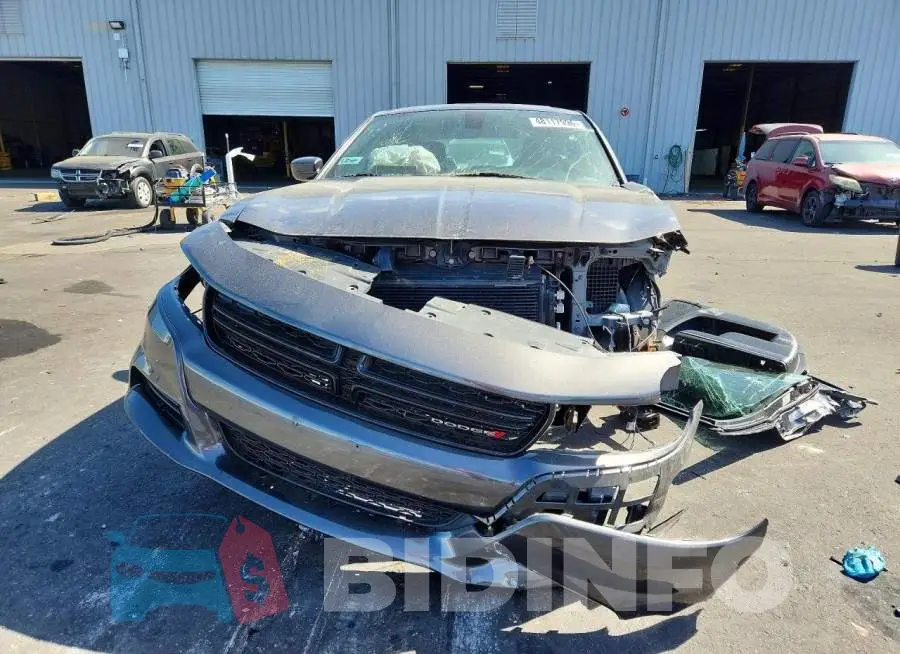 2C3CDXBG1LH211586 Photo# 5