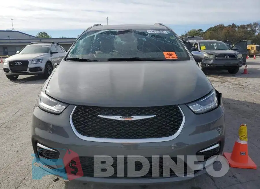 2C4RC1N76SR536065 Photo# 5