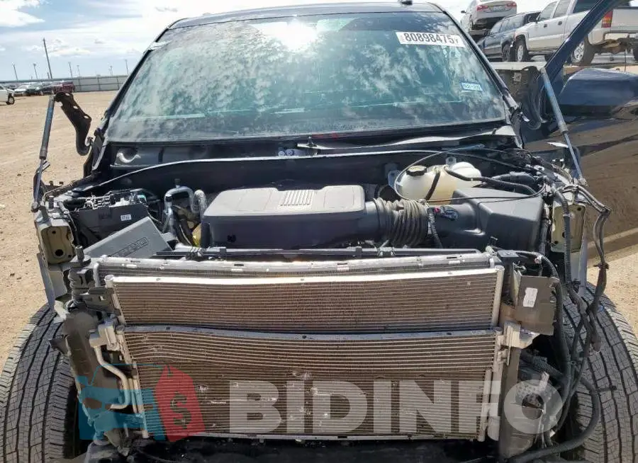 1GNSKNKD8NR318815 Photo# 12