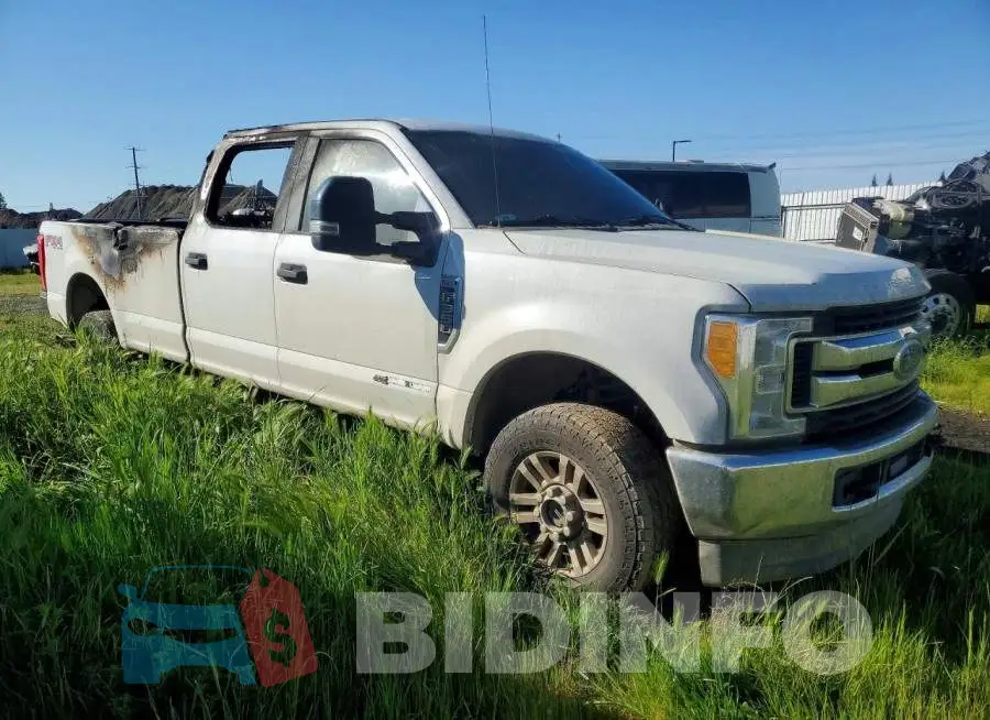 1FT8W3BT5HEC63920 Photo# 4