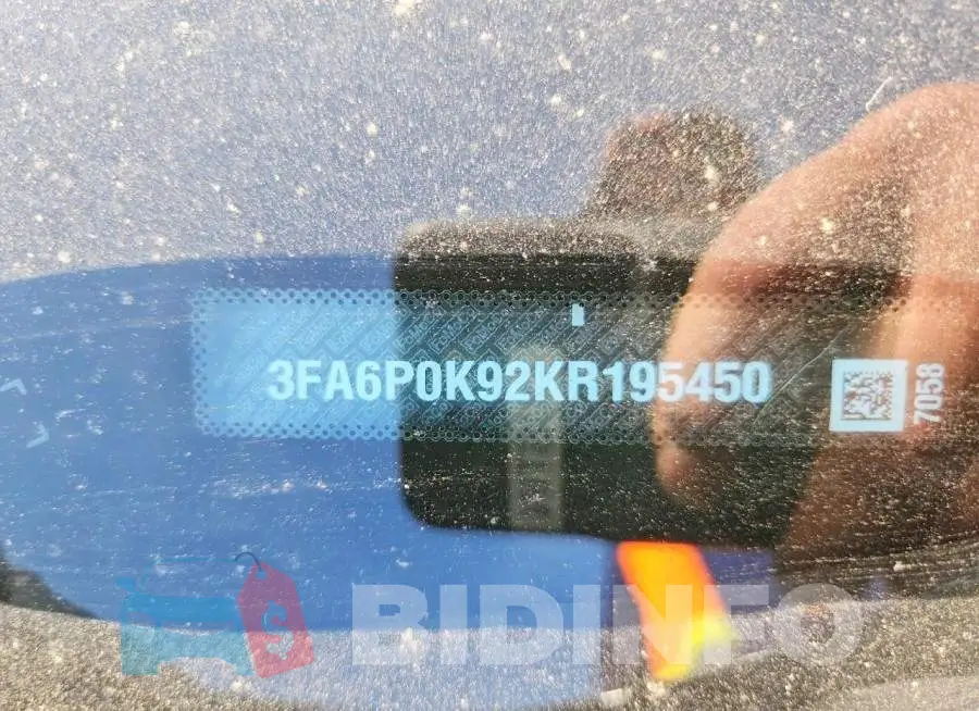 3FA6P0K92KR195450 Photo# 12