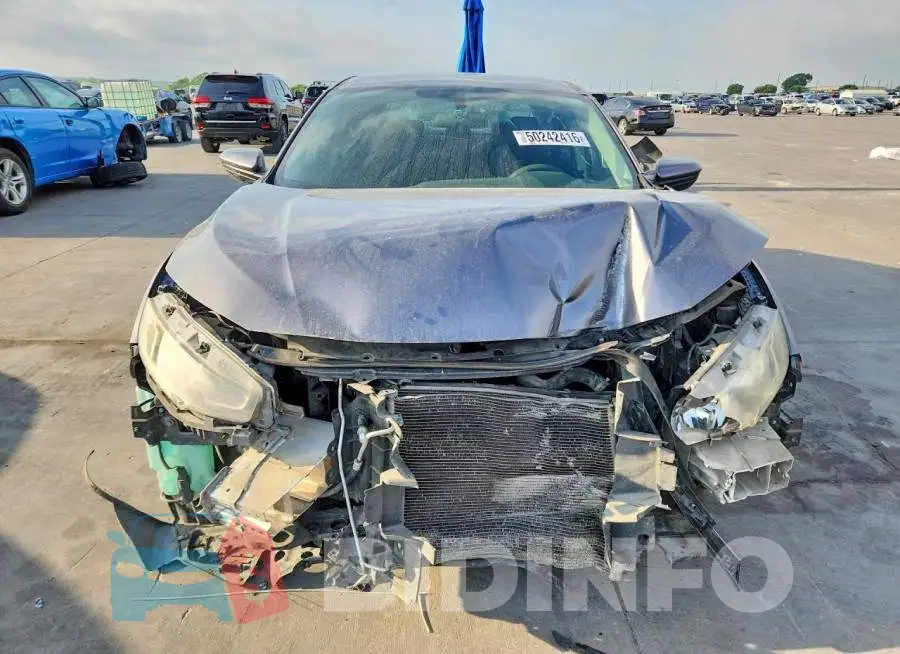 19XFC2F52HE052927 Photo# 5