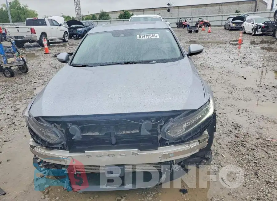 1HGCV1F53KA143207 Photo# 5