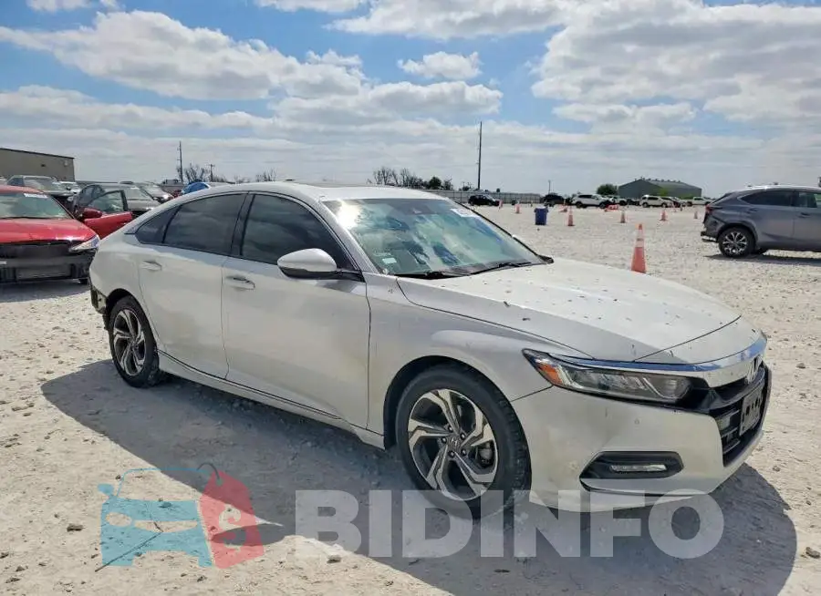 1HGCV1F56KA132265 Photo# 4