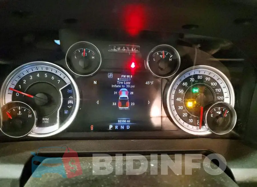 1C6RR7LT4HS720243 Photo# 9
