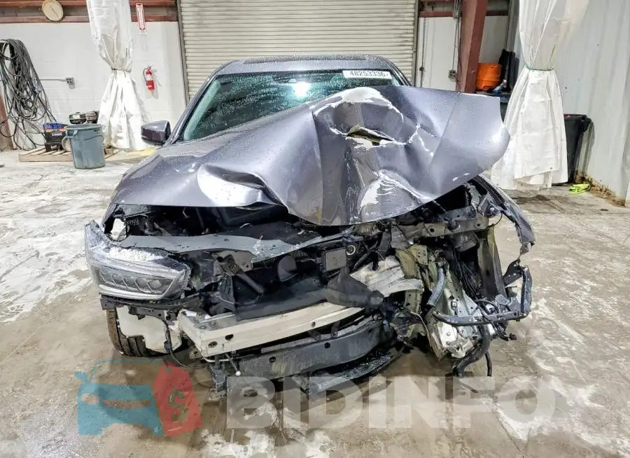 19UUB2F34KA004642 Photo# 5
