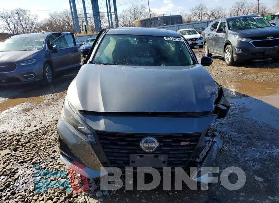 1N4BL4CV4PN412780 Photo# 5