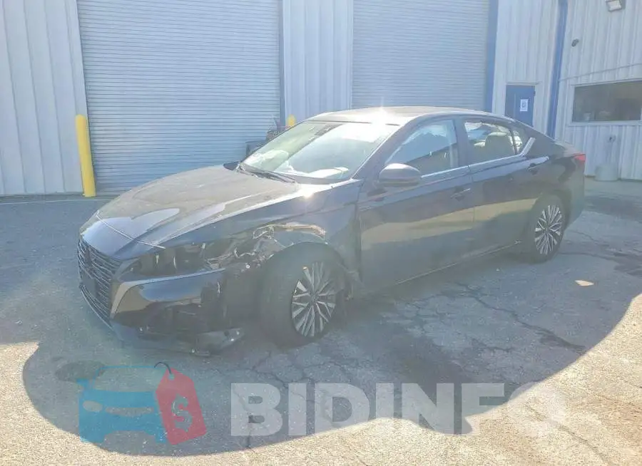 1N4BL4DV6TN309403 Photo# 1