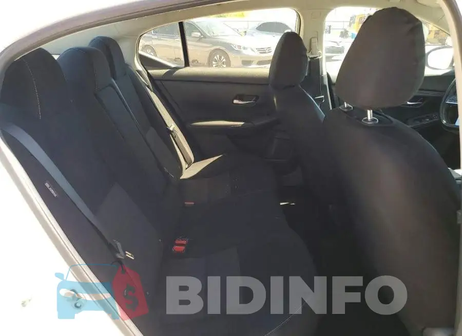 3N1AB8CV2NY288074 Photo# 10