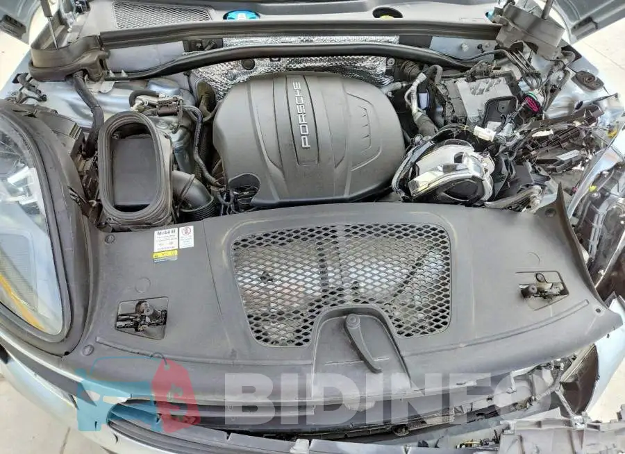 WP1AA2A50MLB15871 Photo# 12