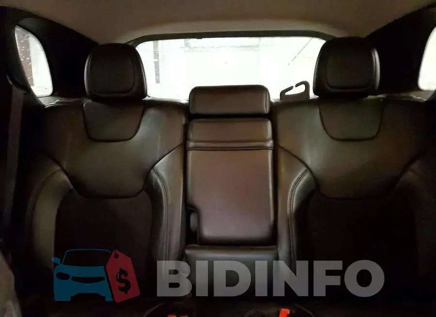 1C4PJLLB4KD202538 Photo# 10