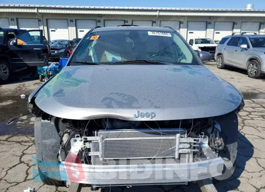 3C4NJDCB6LT126877 Photo# 5