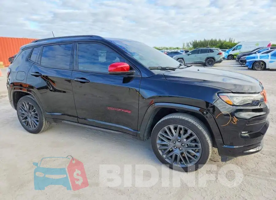 3C4NJDCN0PT539474 Photo# 4