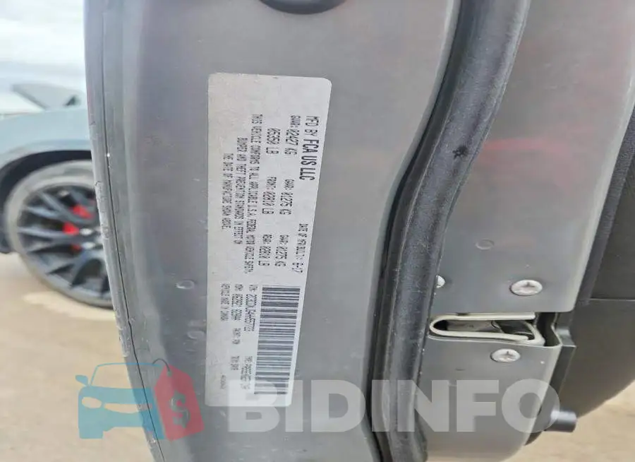 2C3CDXJG4HH557723 Photo# 12