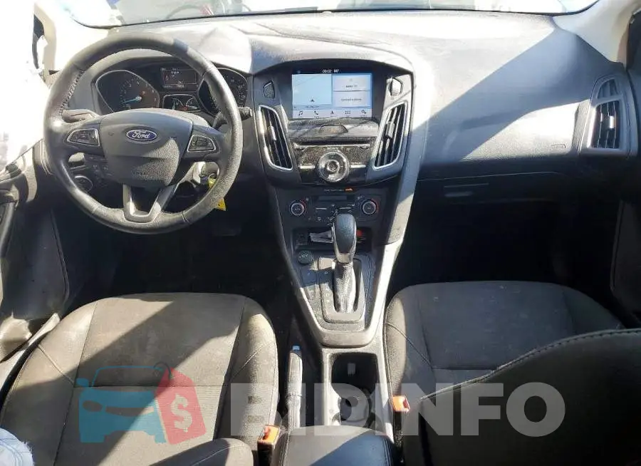 1FADP3M20JL228497 Photo# 8