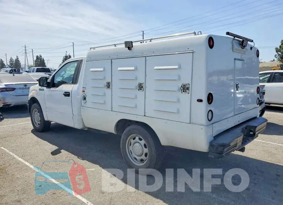 1FTNF1CG3JKC11072 Photo# 2