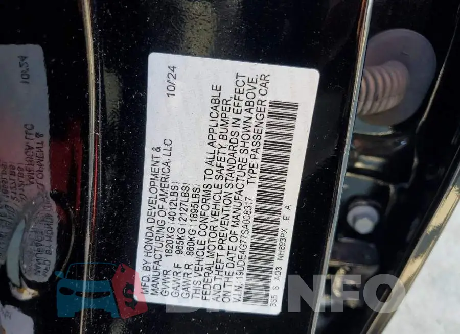 19UDE4G77SA008317 Photo# 12