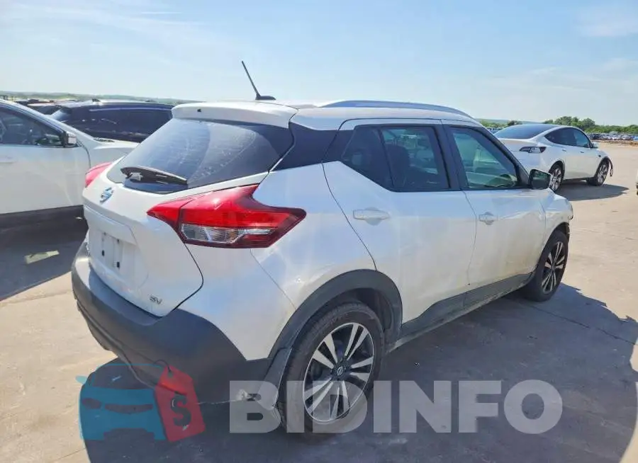 3N1CP5CU9JL536411 Photo# 3