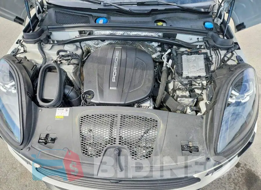WP1AA2A52MLB14978 Photo# 12