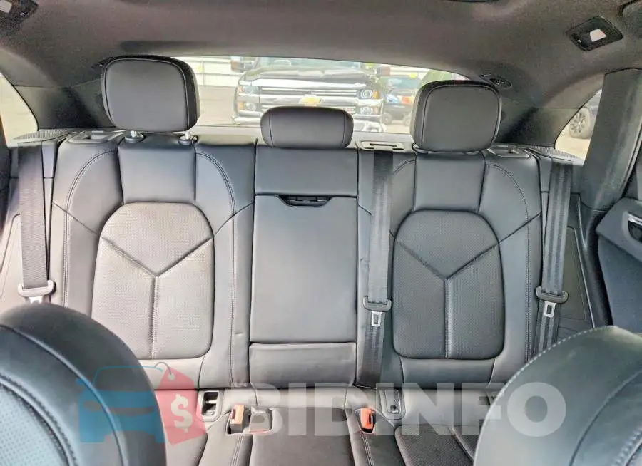WP1AA2A52MLB14978 Photo# 10