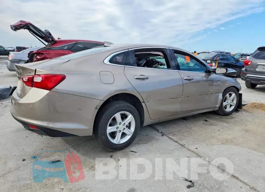1G1ZD5ST2RF106825 Photo# 3