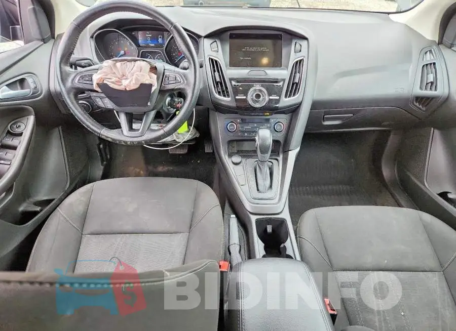 1FADP3H23JL258118 Photo# 8